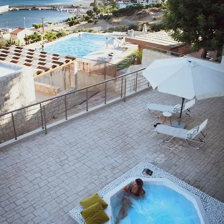 Private Luxury 3bdrm - Walk To Keratokampos