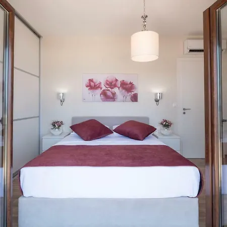 Villa Private Luxury 3bdrm - Walk To Keratokampos