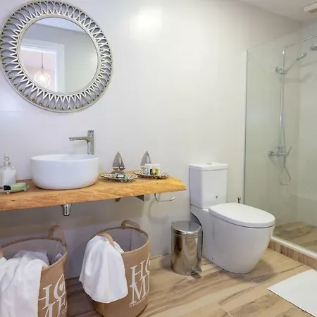 Private Luxury 3bdrm - Walk To Keratokampos
