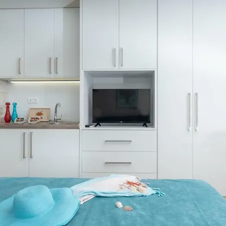 Private Luxury 3bdrm - Walk To Villa *