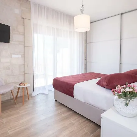 Private Luxury 3bdrm - Walk To Villa