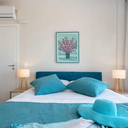 Private Luxury 3bdrm - Walk To Keratokampos