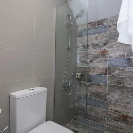 Villa Private Luxury 3bdrm - Walk To *