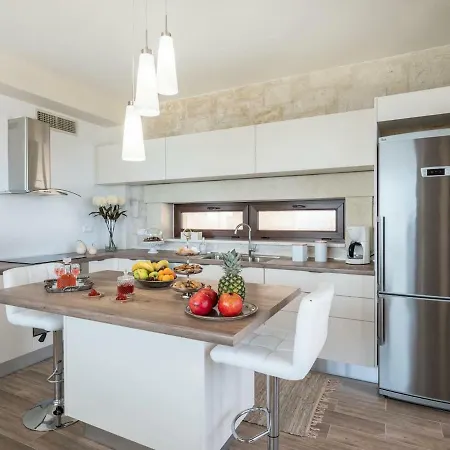 Villa Private Luxury 3bdrm - Walk To